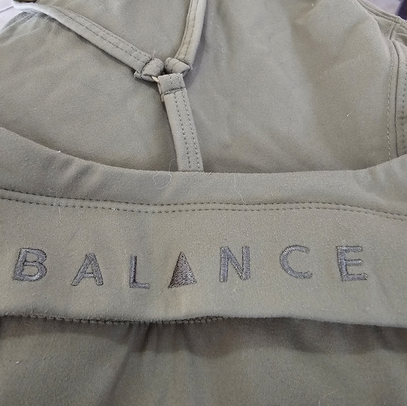 BALANCE  TOP - Picture 4 of 4